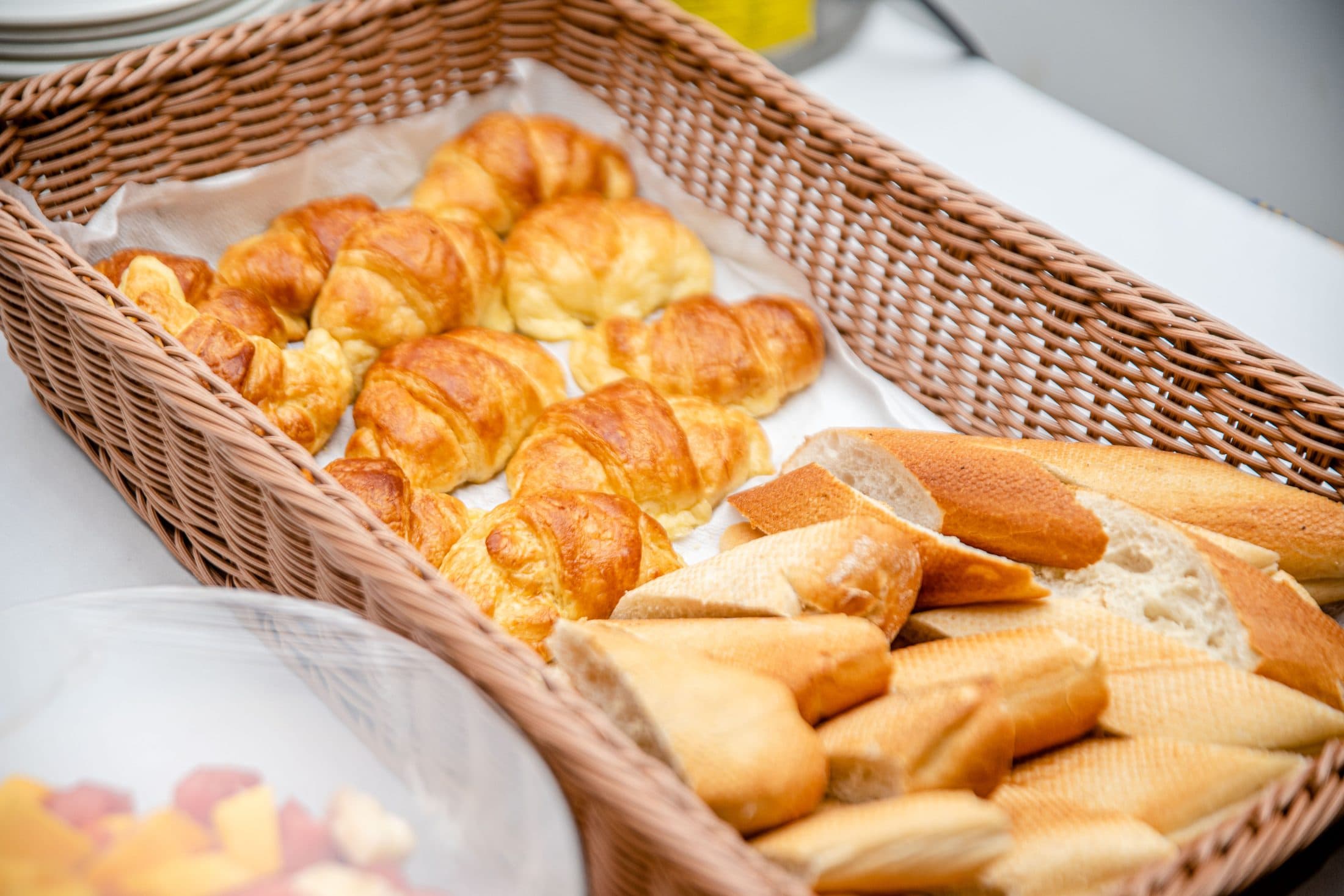 Le petit-déjeuner buffet, un rituel matinal