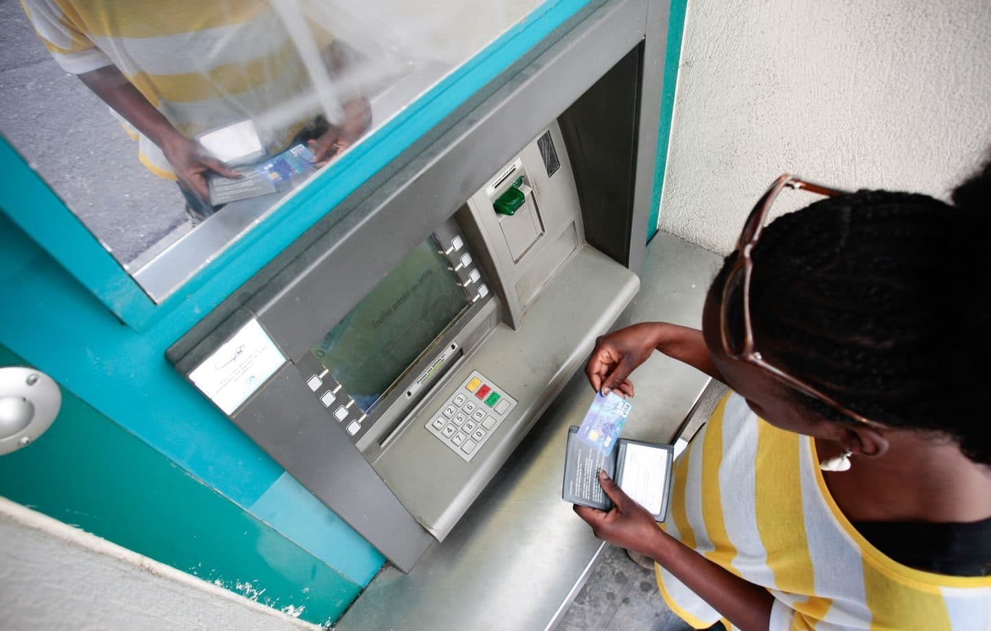 Banques et distributeurs